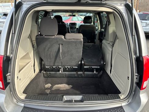 Used 2017 Dodge Grand Caravan SE w/ Power Window Group image 12