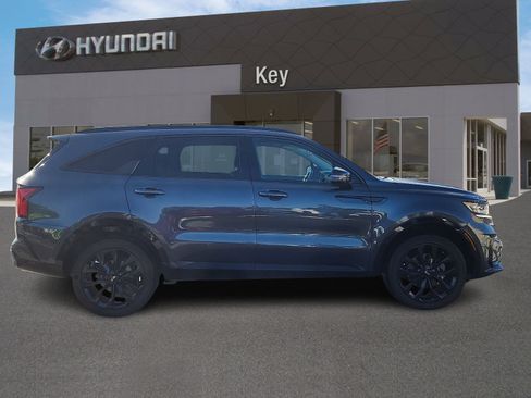 Used 2021 Kia Sorento SX image 3
