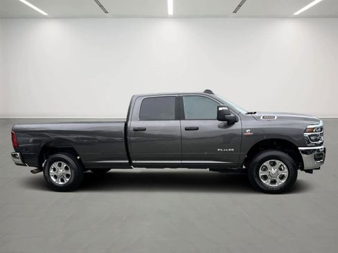 Used 2025 RAM 3500 Big Horn AWD/4WD image 5