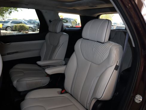 Used 2025 Hyundai Palisade Calligraphy AWD/4WD image 37