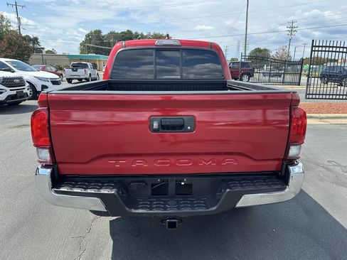Used 2020 Toyota Tacoma SR5 image 6