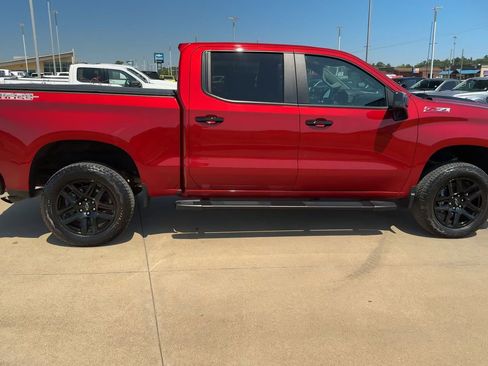 Used 2024 Chevrolet Silverado 1500 LT Trail Boss w/ Protection Package image 9