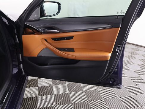 Used 2021 BMW M5 image 28