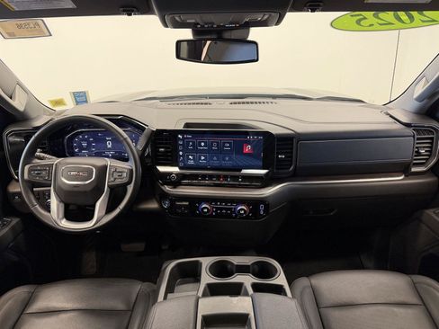 Certified 2025 GMC Sierra 1500 SLT AWD/4WD image 46