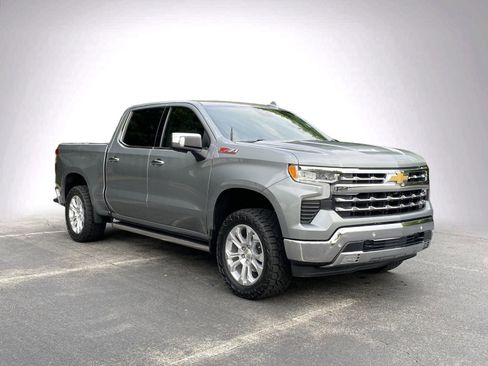 Used 2023 Chevrolet Silverado 1500 LTZ w/ Technology Package AWD/4WD image 2