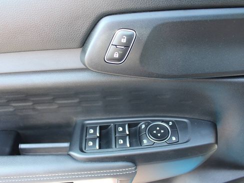 Used 2025 Ford Ranger XLT AWD/4WD image 11