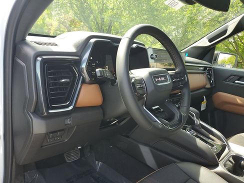 New 2026 GMC Canyon AT4 w/ Nightfall Edition AWD/4WD image 16