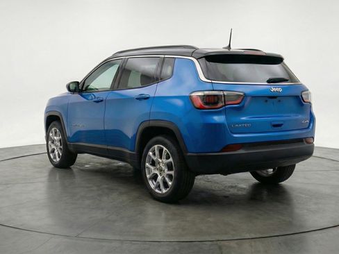 Used 2025 Jeep Compass Limited AWD/4WD image 6