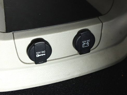 Used 2015 Dodge Grand Caravan American Value Package w/ UConnect Hands-Free Group image 20