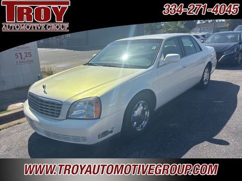 Used 2004 Cadillac De Ville w/ Equipment Group image 3
