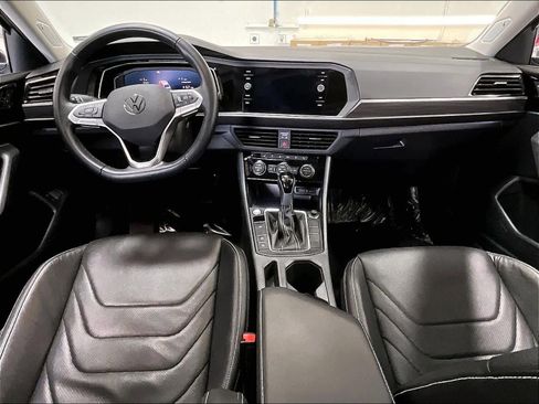 Used 2024 Volkswagen Jetta SEL image 18