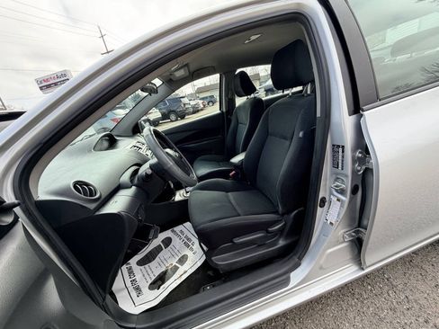 Used 2009 Toyota Yaris Sedan FWD image 41
