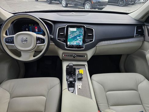 Used 2024 Volvo XC90 B6 Plus w/ Protection Package Premier image 5