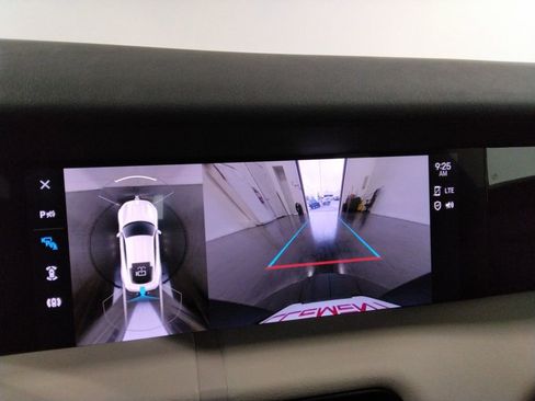 Used 2023 Porsche Taycan w/ Premium Package image 24