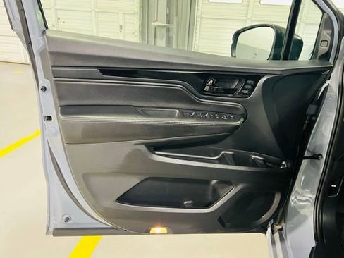 Used 2024 Honda Odyssey Touring image 27