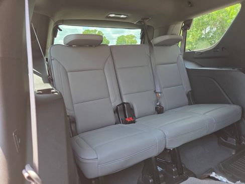 Used 2021 GMC Yukon SLT w/ SLT Premium Package AWD/4WD image 20