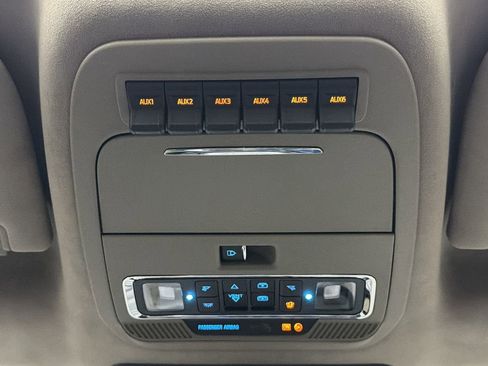 Used 2026 Ford F450 Platinum w/ Platinum Plus Package image 36