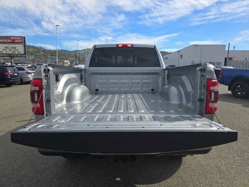 Used 2024 RAM 2500 Laramie w/ Safety Group image 20