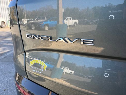 Used 2023 Buick Enclave Essence image 16
