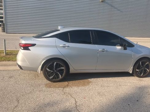 Used 2023 Nissan Versa SR w/ Trunk Package FWD image 3
