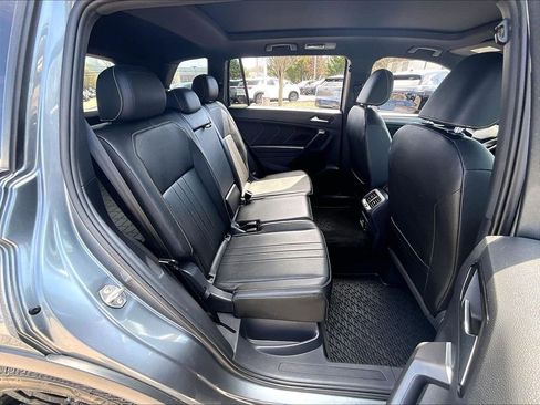 Used 2023 Volkswagen Tiguan SE R-Line AWD/4WD image 16