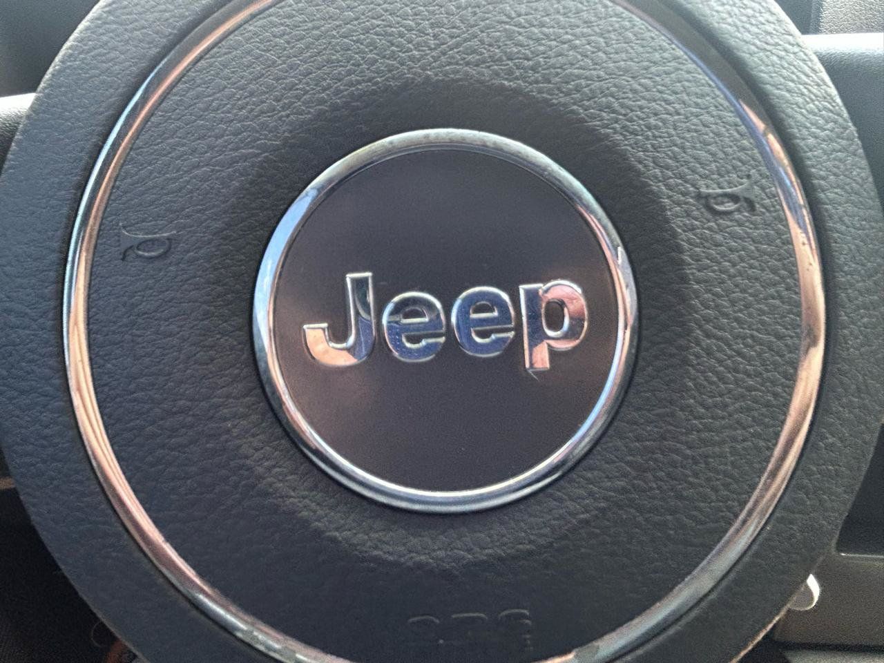 Used 2012 Jeep Liberty Sport AWD/4WD image 20