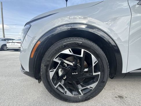 Used 2025 Kia Sportage SX image 10