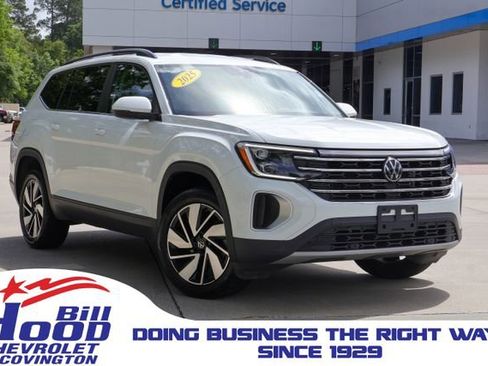 Used 2025 Volkswagen Atlas SE FWD image 1