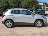 Used 2017 Chevrolet Trax LT w/ Sun & Sound Package image 5