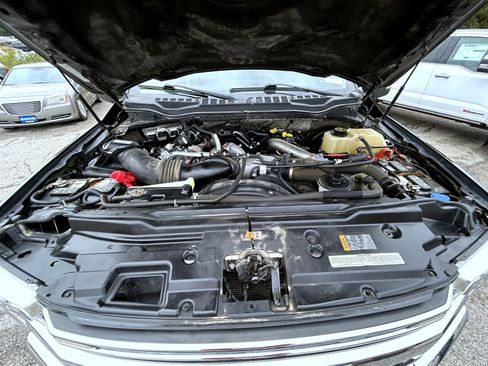 Used 2019 Ford F250 Lariat w/ Chrome Package image 22