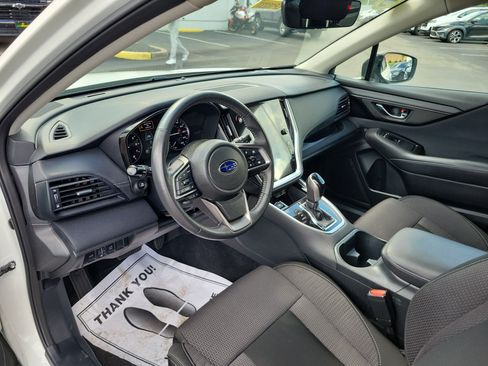 Used 2024 Subaru Outback Premium AWD/4WD image 18