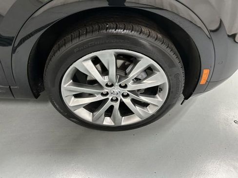 Used 2023 Buick Envision Avenir image 18