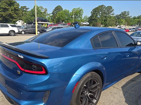 Used 2022 Dodge Charger Scat Pack RWD image 5
