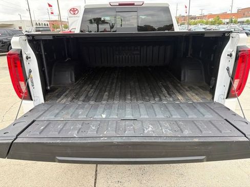 Used 2024 GMC Sierra 1500 SLT w/ SLT Premium Plus Package AWD/4WD image 12