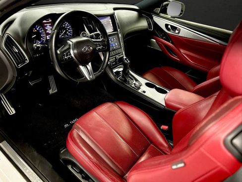 Used 2018 INFINITI Q60 Red Sport 400 w/ Sensory Package 3.0T Sport AWD/4WD image 17