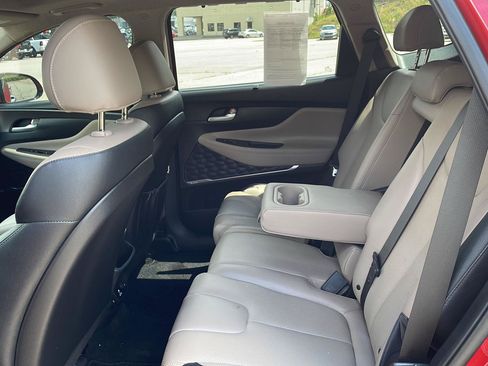 Used 2019 Hyundai Santa Fe FWD w/ Cargo Package image 7
