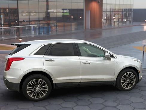Used 2017 Cadillac XT5 Premium Luxury FWD image 13