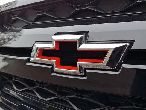 Used 2024 Chevrolet Colorado ZR2 w/ Safety Package image 30