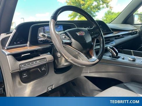 Used 2021 Cadillac Escalade ESV Luxury image 6