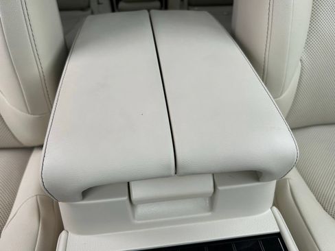 Used 2022 Lexus GX 460 Premium w/ Premium Package AWD/4WD image 42