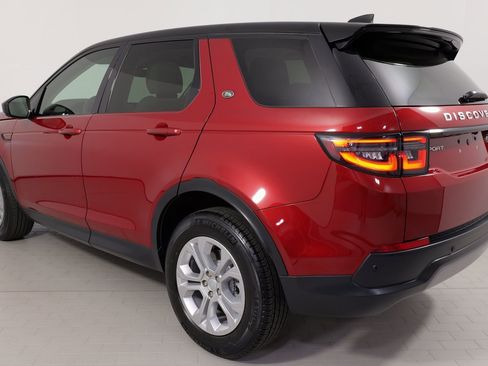 Used 2023 Land Rover Discovery Sport S image 29
