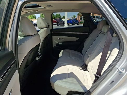 Used 2023 Hyundai Tucson SEL w/ Convenience Package FWD image 10