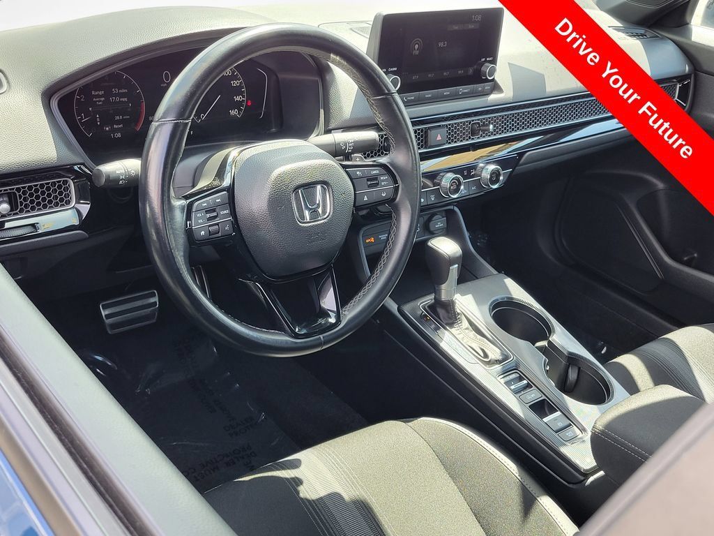 Used 2025 Honda Civic Sport image 4
