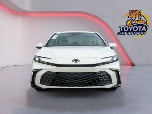 Used 2026 Toyota Camry SE w/ Convenience Package FWD image 2