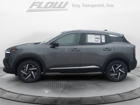 New 2026 Nissan Kicks SV w/ SV Premium Package image 4