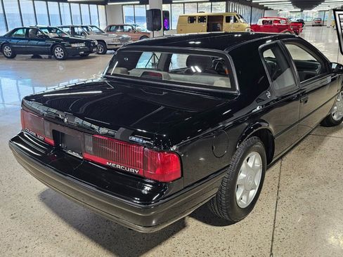 Used 1989 Mercury Cougar XR7 image 4