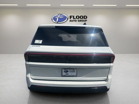 New 2026 Lincoln Navigator Reserve AWD/4WD image 6