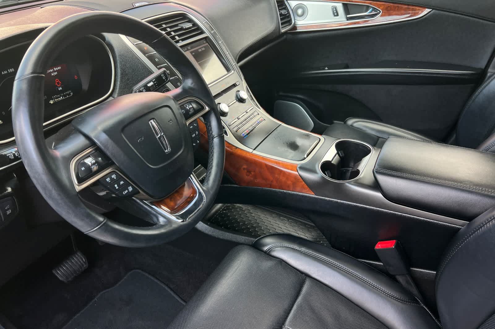 Used 2019 Lincoln Nautilus Reserve w/ Ultimate Package AWD/4WD image 11