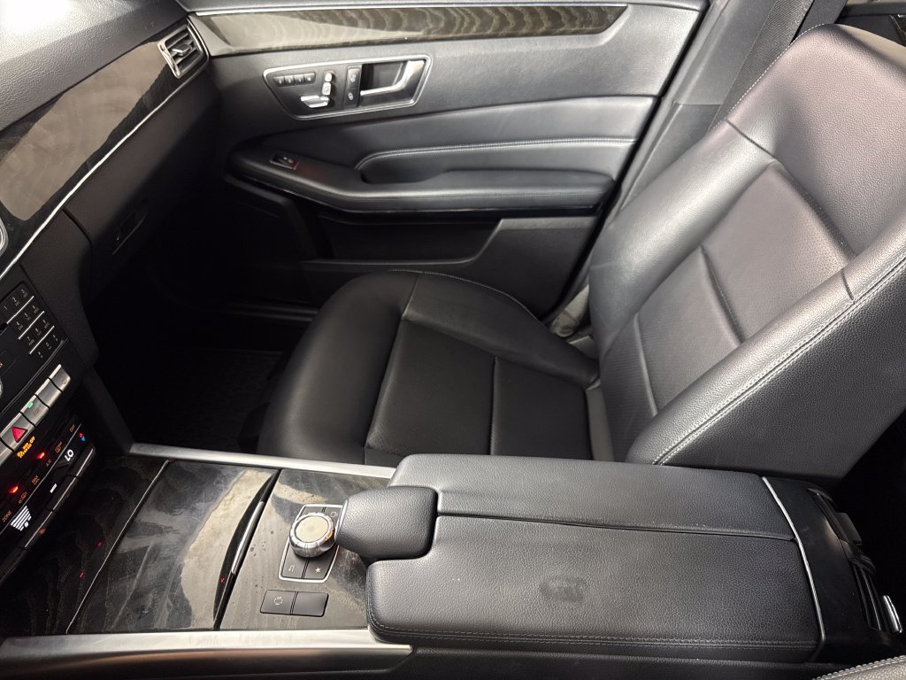 Used 2016 Mercedes-Benz E 350 Sedan image 21