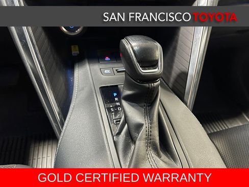 Certified 2021 Toyota Venza XLE image 25